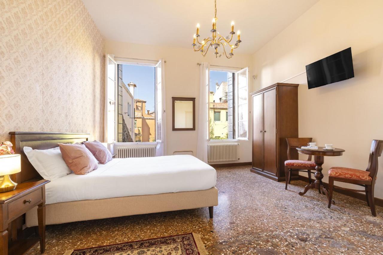 Residenza Centopietre - Dorsoduro By Wonderful Italy 베니스 외부 사진